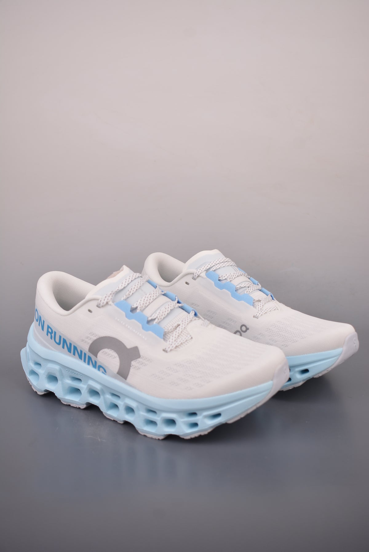 On Running Cloudmonster 3 "Ivory | Topaz"